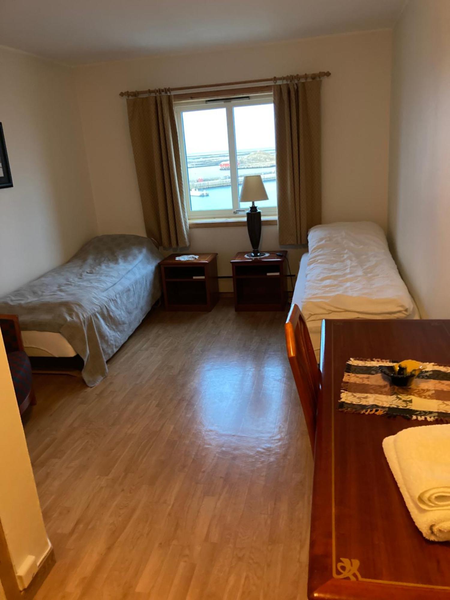 Fiskarheimen Havly, Rost Hotel Buitenkant foto