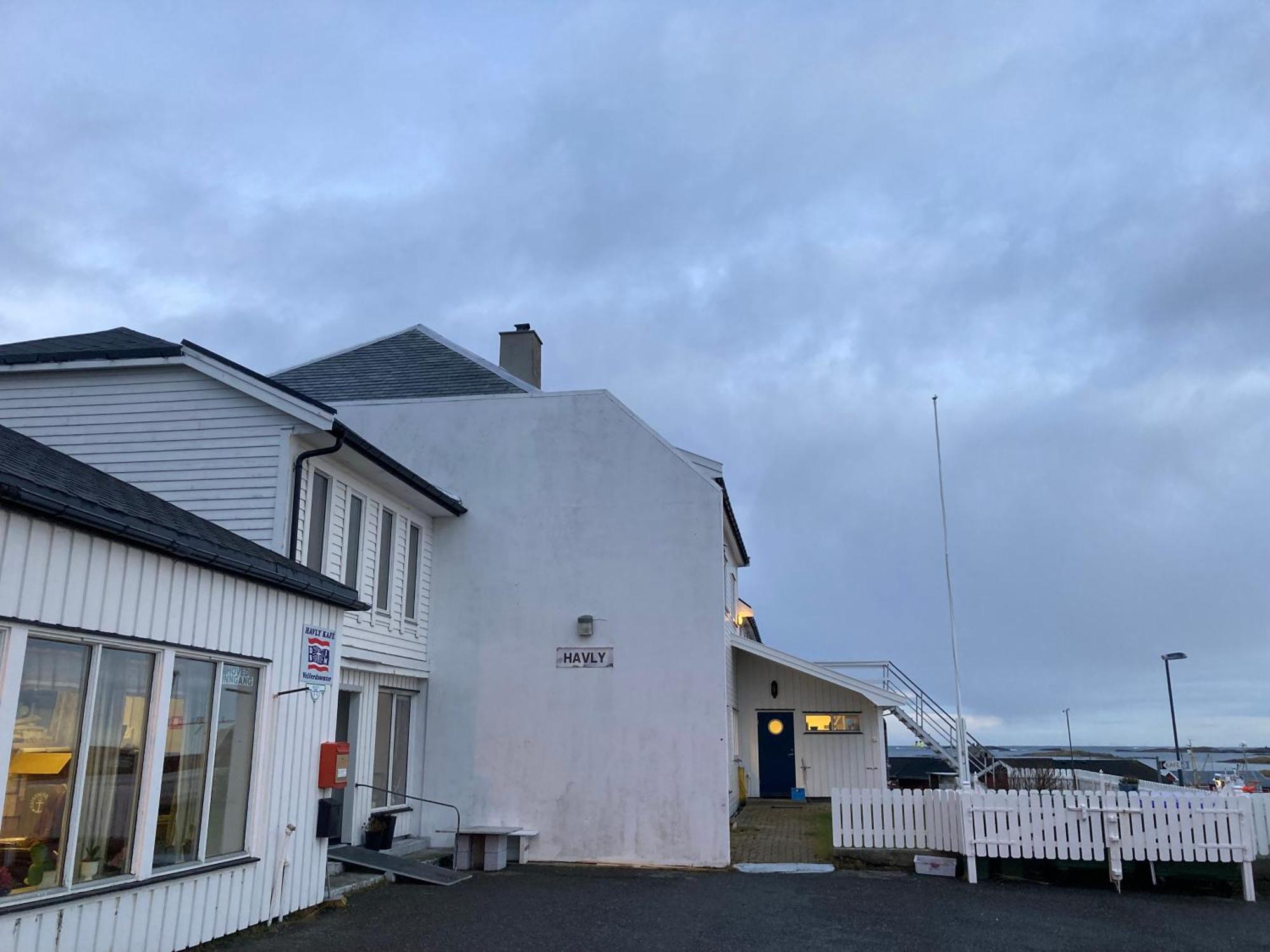 Fiskarheimen Havly, Rost Hotel Buitenkant foto